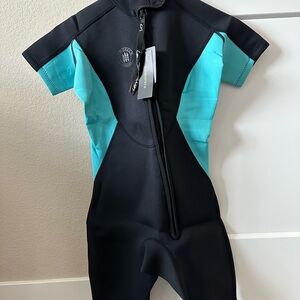 NWT Lemorecn Shorty Wetsuit – Youth/Women’s Small - Neoprene Surf Swim Dive